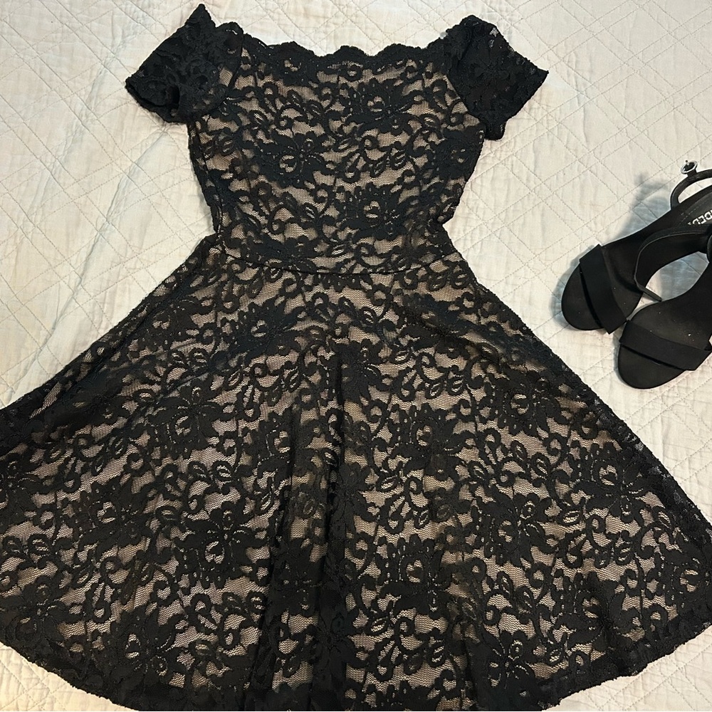 Unique Vintage Off Shoulder Black Lace Dress